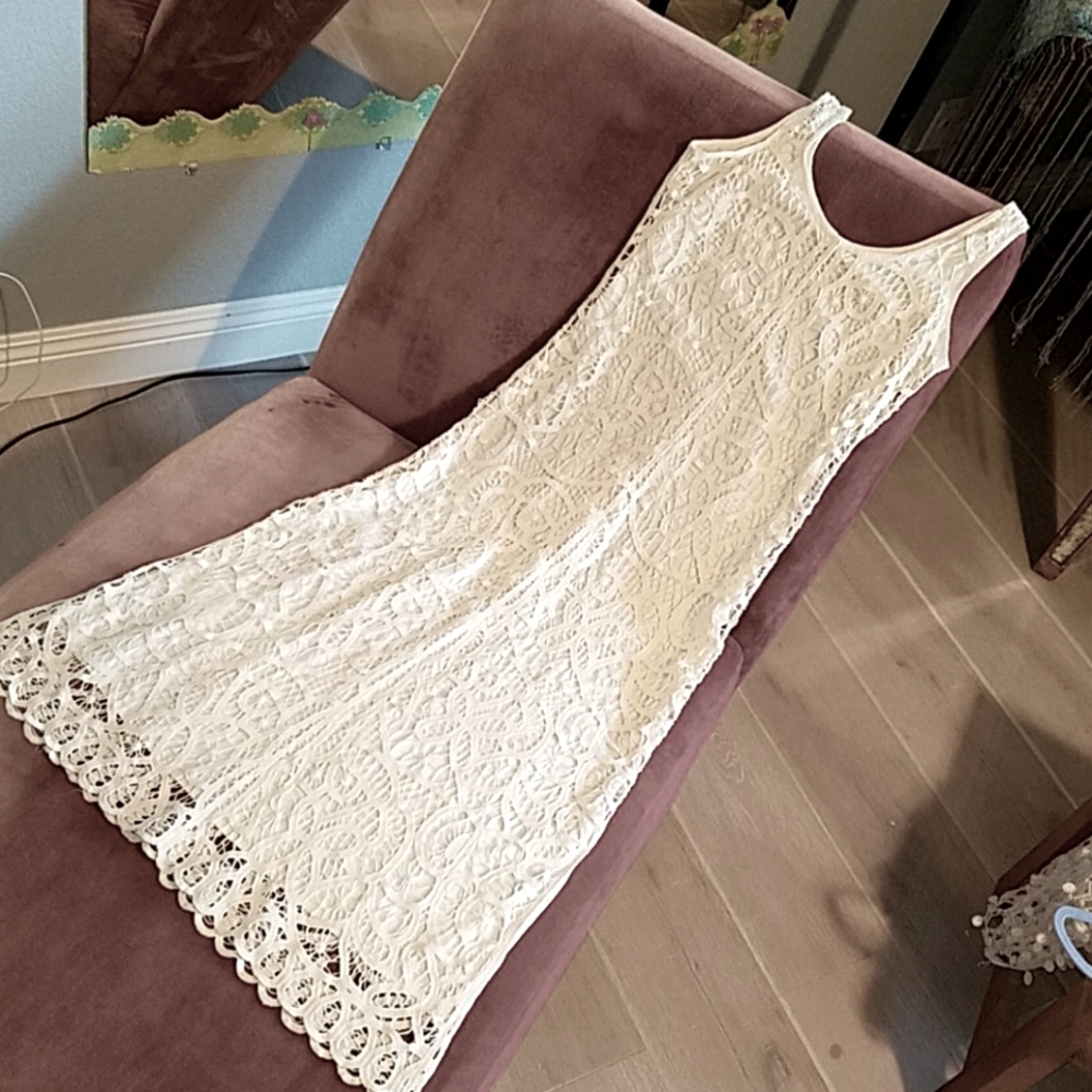 Vintage White Battenburg Lace dress, mint conditio